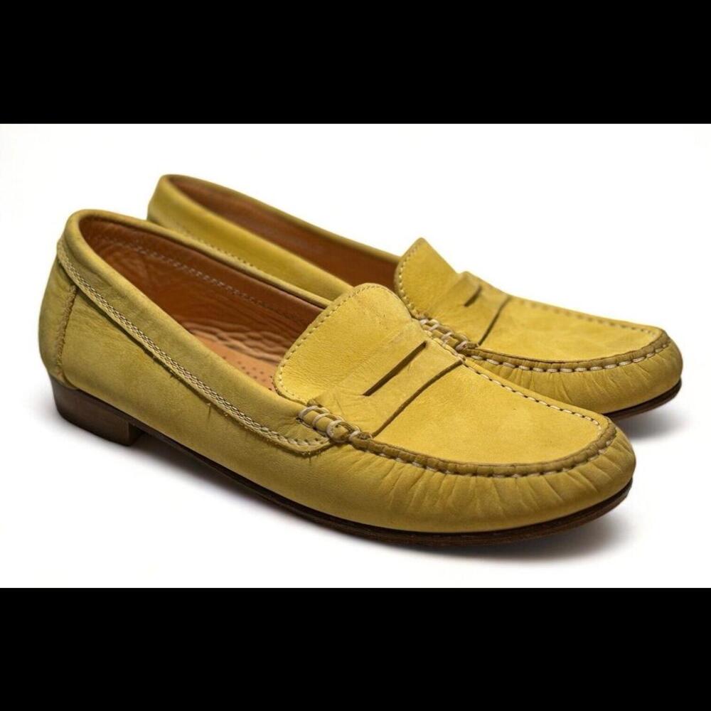 DEE KELLER Made In Italy Women’s Yellow Leather   Loafers EU 37  US Size 6.5 EUC